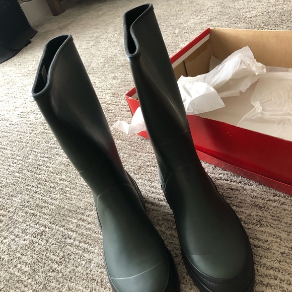 “Kathy Jean” Green Over Calf Rubber Boots - Picture 7 of 10